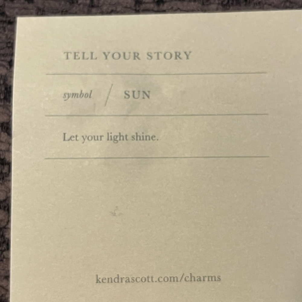 Kendra Scott  Sun Pendant - Picture 3 of 4